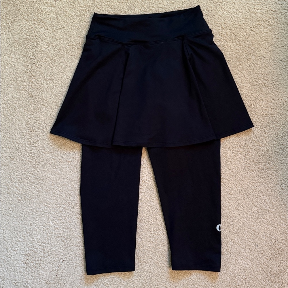 Black Skirted Capri Leggings